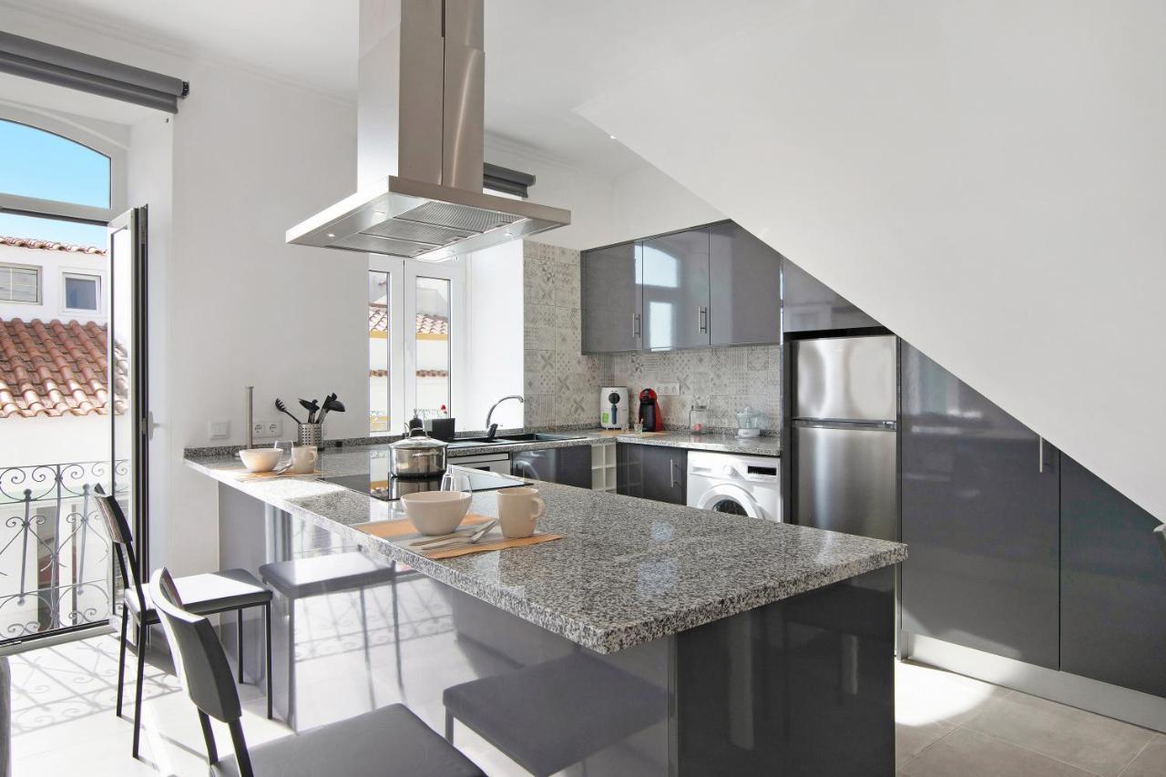 Traditional 3 Bedroom Apartment アルテ エクステリア 写真
