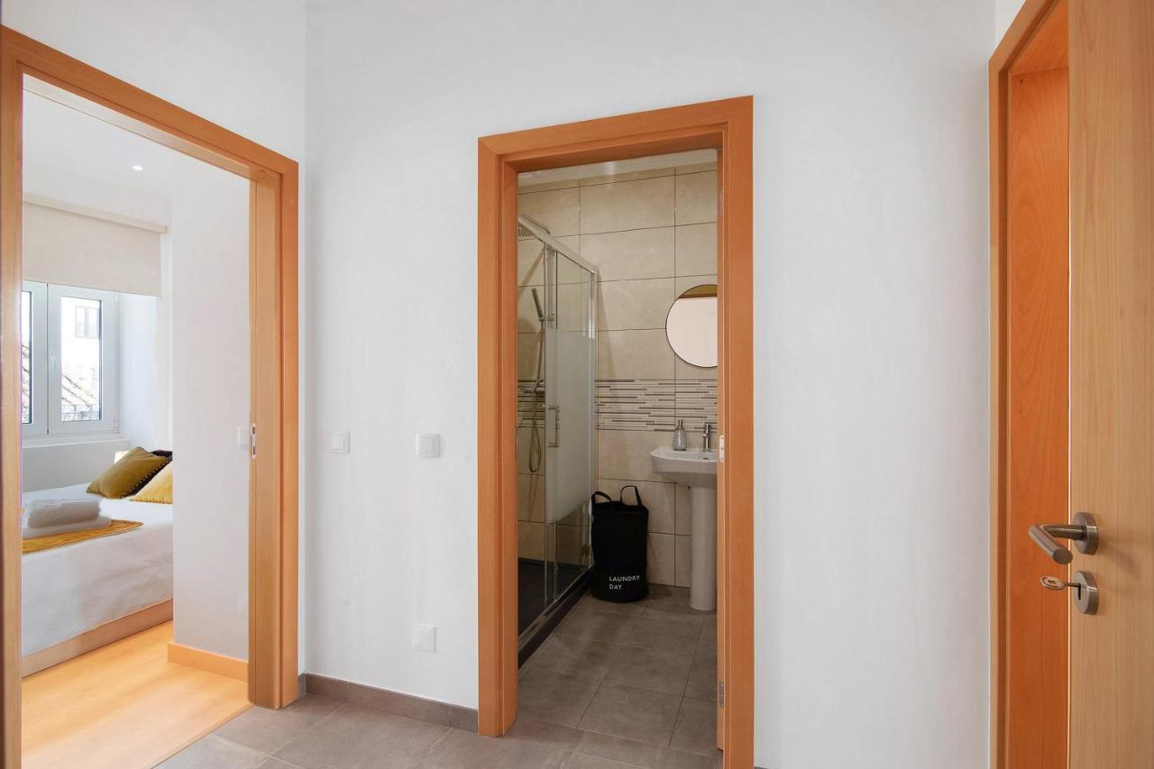 Traditional 3 Bedroom Apartment アルテ エクステリア 写真